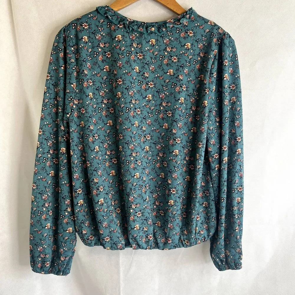 Melloday‎ Ruffle Vneck Long Sleeve Blouse Size Medium - Picture 2 of 9